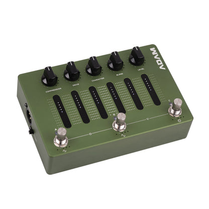 Darkglass Aggressively Distorted Advanced Machine Effects and Pedals / Bass Pedals