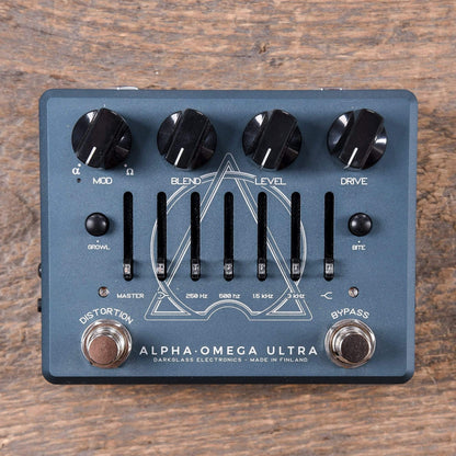 Darkglass Alpha Omega Ultra V2 w/ Aux Input Effects and Pedals / Bass Pedals