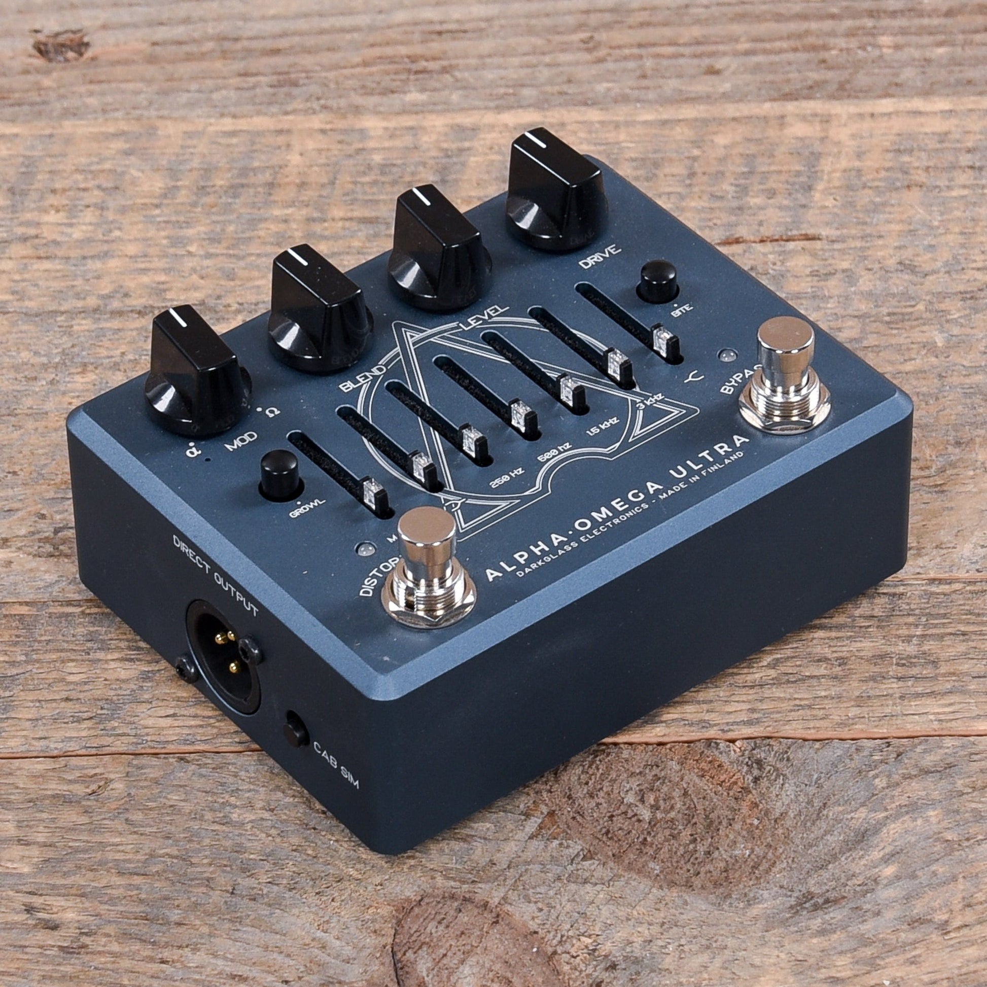 Darkglass Alpha Omega Ultra V2 w/ Aux Input – Chicago Music Exchange