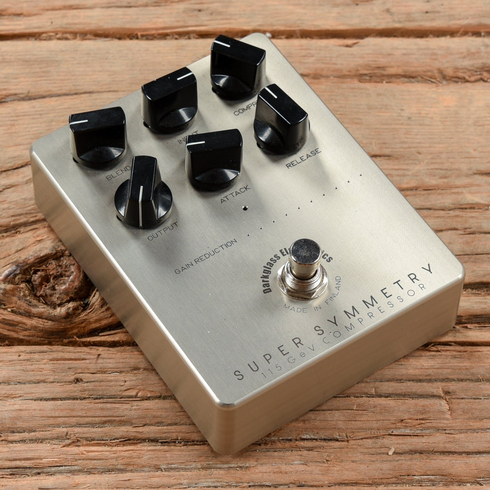 Darkglass Super Symmetry Compressor Effects and Pedals / Bass Pedals