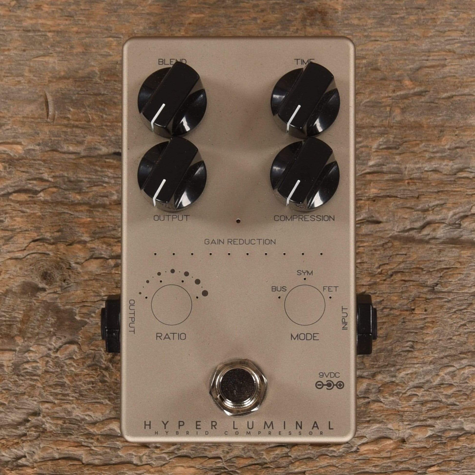 darkglass hyper luminal bass compressor pedal Darkglass Electronics Hyper Luminal Hybrid Compressor – Chicago Music Exchange