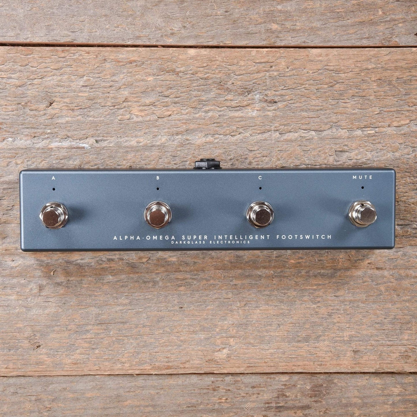 Darkglass Super Intelligent Footswitch for Alpha Omega 900 Amp Effects and Pedals / Controllers, Volume and Expression