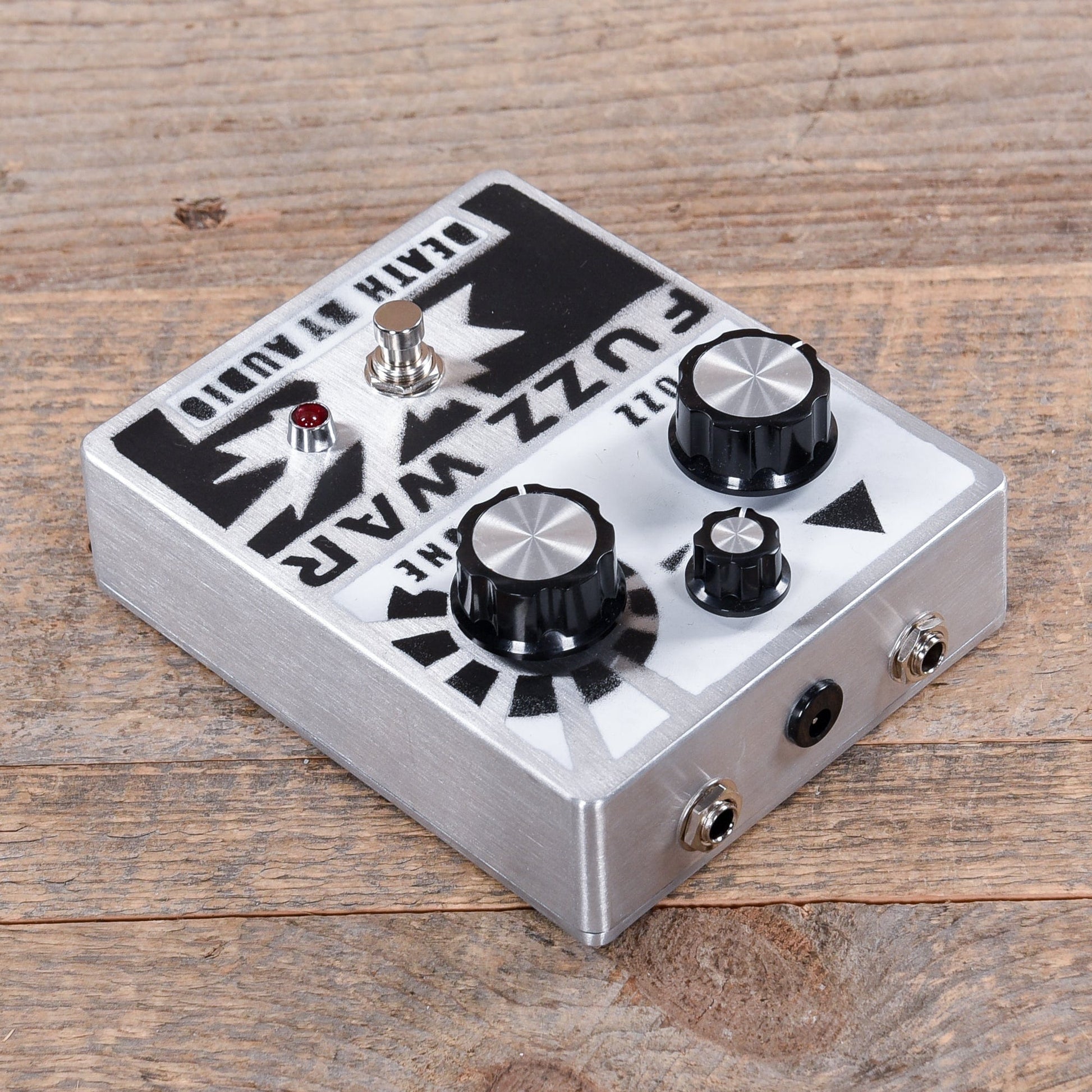 Death By Audio Fuzz War Effects and Pedals / Fuzz