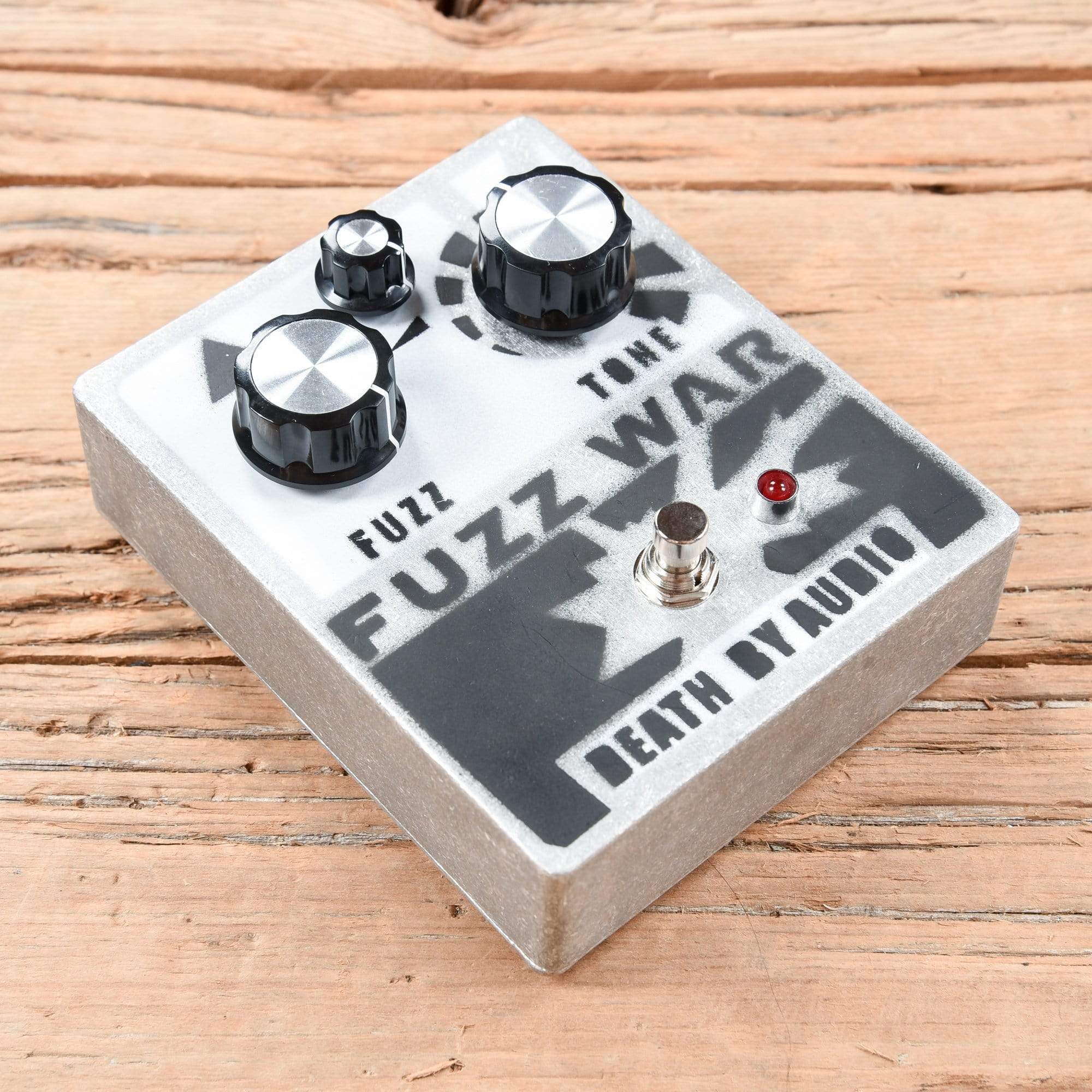Death By Audio Fuzz War Effects and Pedals / Fuzz