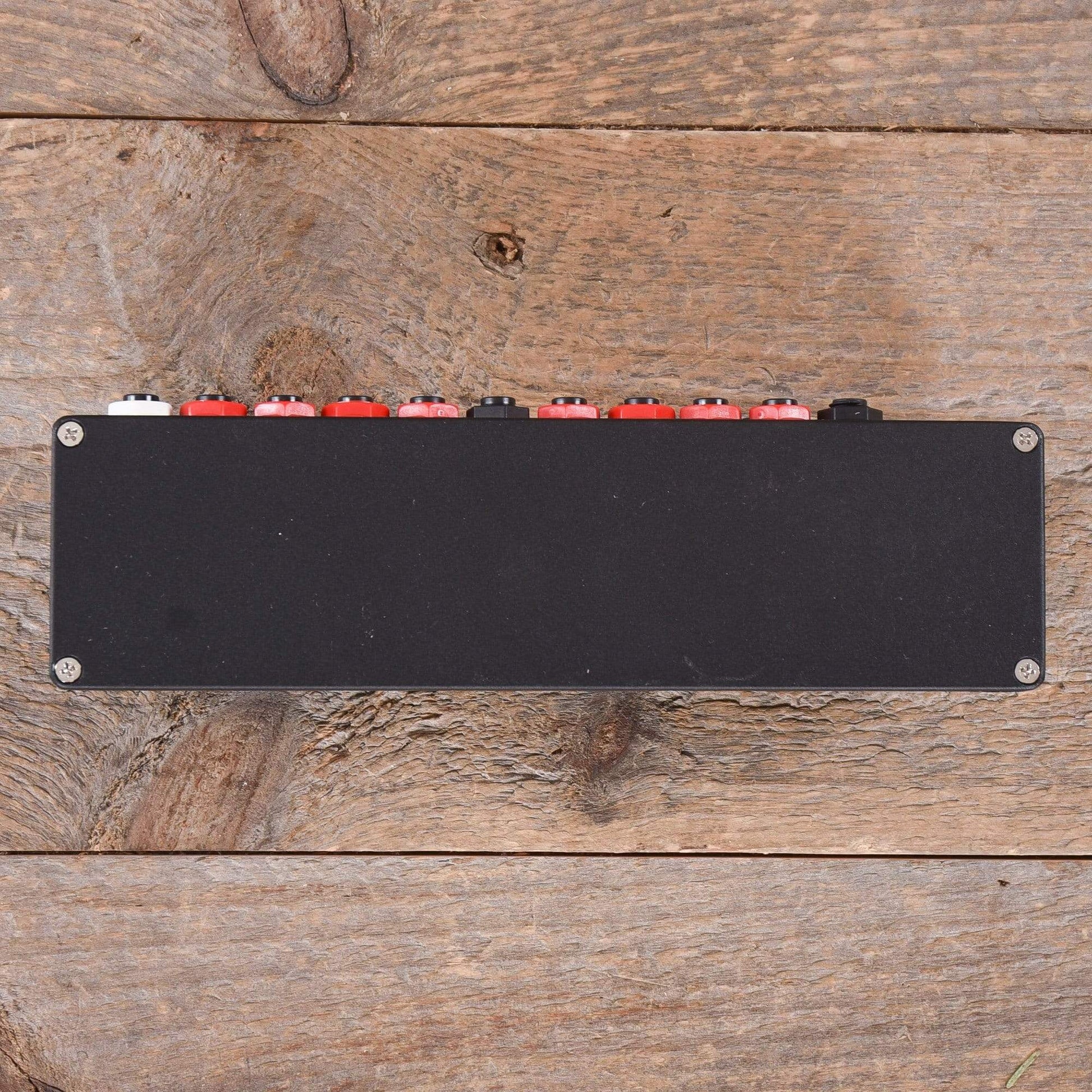 Disaster Area DPC-8EZ Gen3 Programmable Bypass Switcher with MIDI Effects and Pedals / Controllers, Volume and Expression