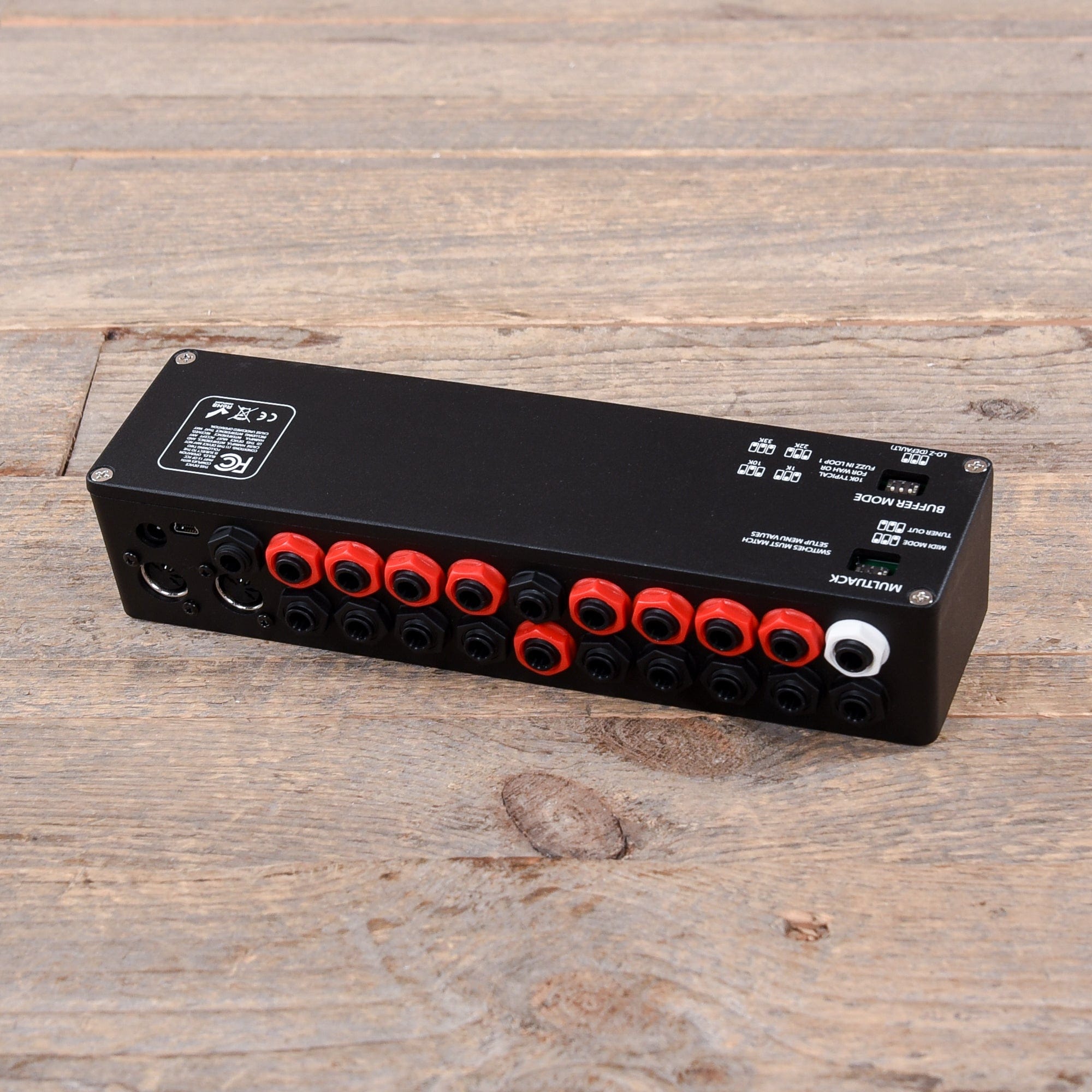 Disaster Area DPC-8EZ Gen3 Programmable Bypass Switcher with MIDI