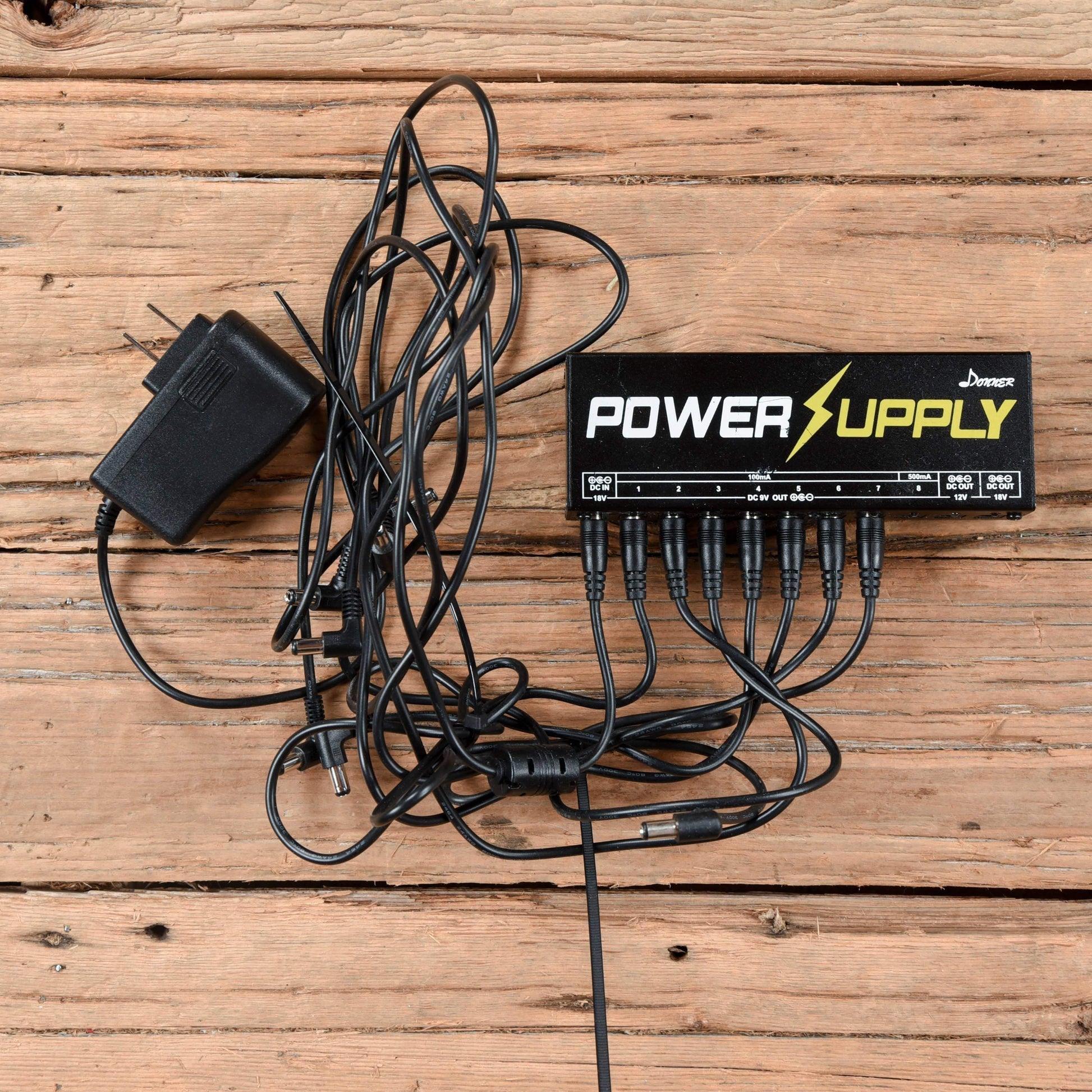 donner effects pedals Donner 10 Isolated DC Output Pedal Power Supply – Chicago Music Exchange