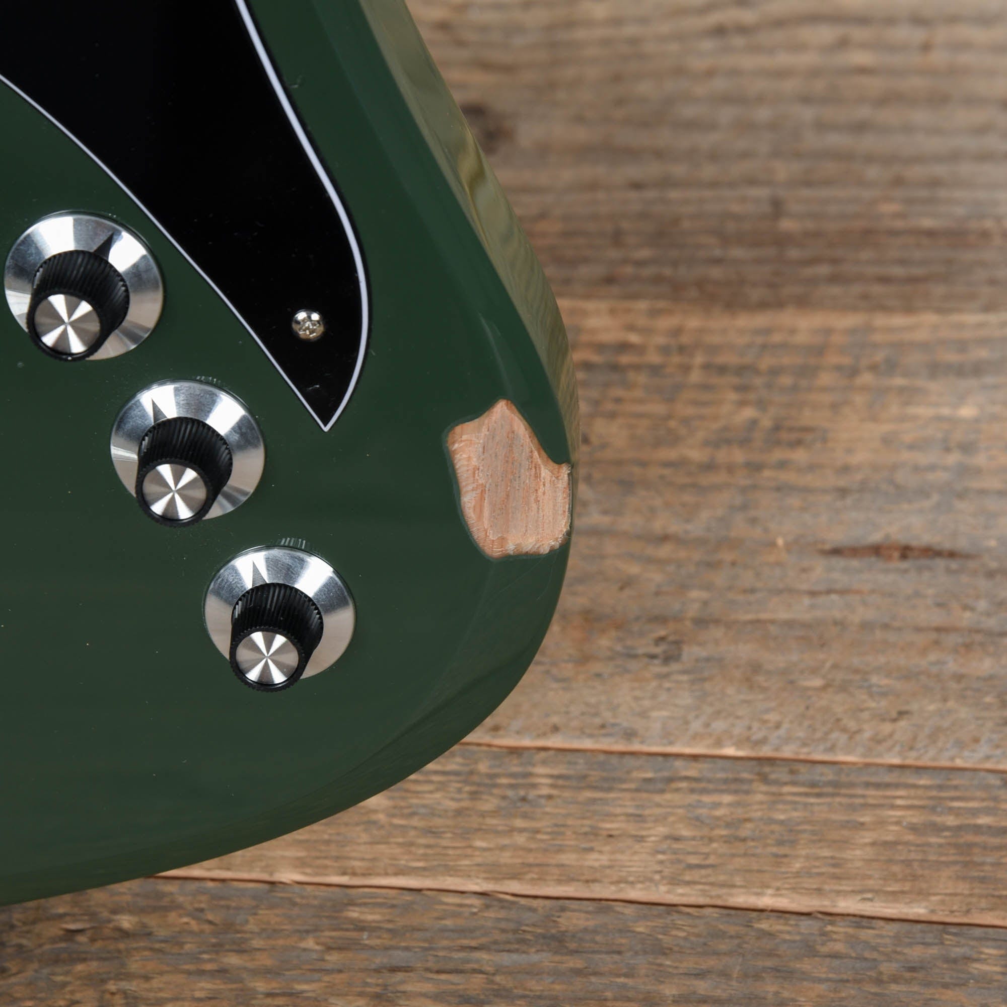 Dunable DE R2 Bass Olive Drab – Chicago Music Exchange