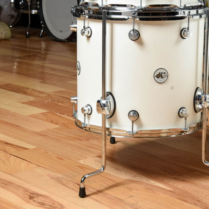 DW Design Series 10/12/16/22/ 5.5 x 14 5 pc.  Arctic White USED Drums and Percussion / Acoustic Drums / Full Acoustic Kits
