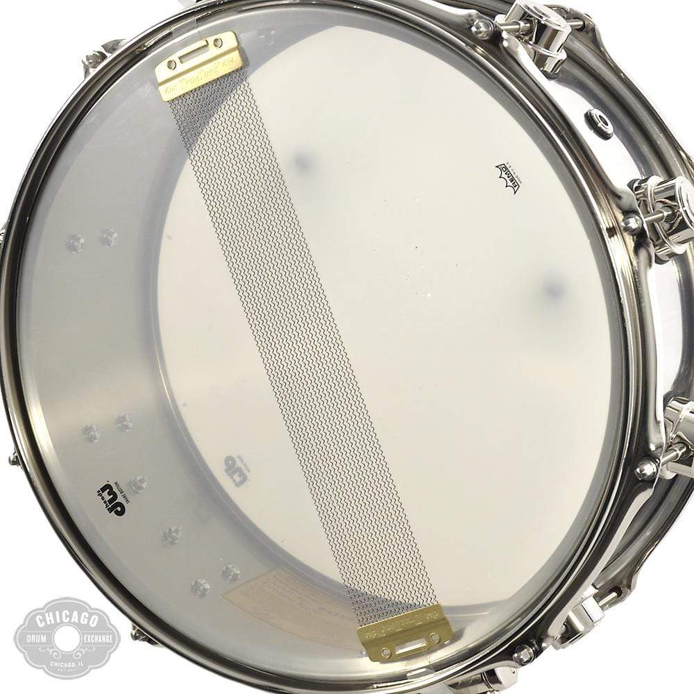 DW 5.5x14 1mm Stainless Steel Snare Drum w/Nickel Hdw Drums and Percussion / Acoustic Drums / Snare