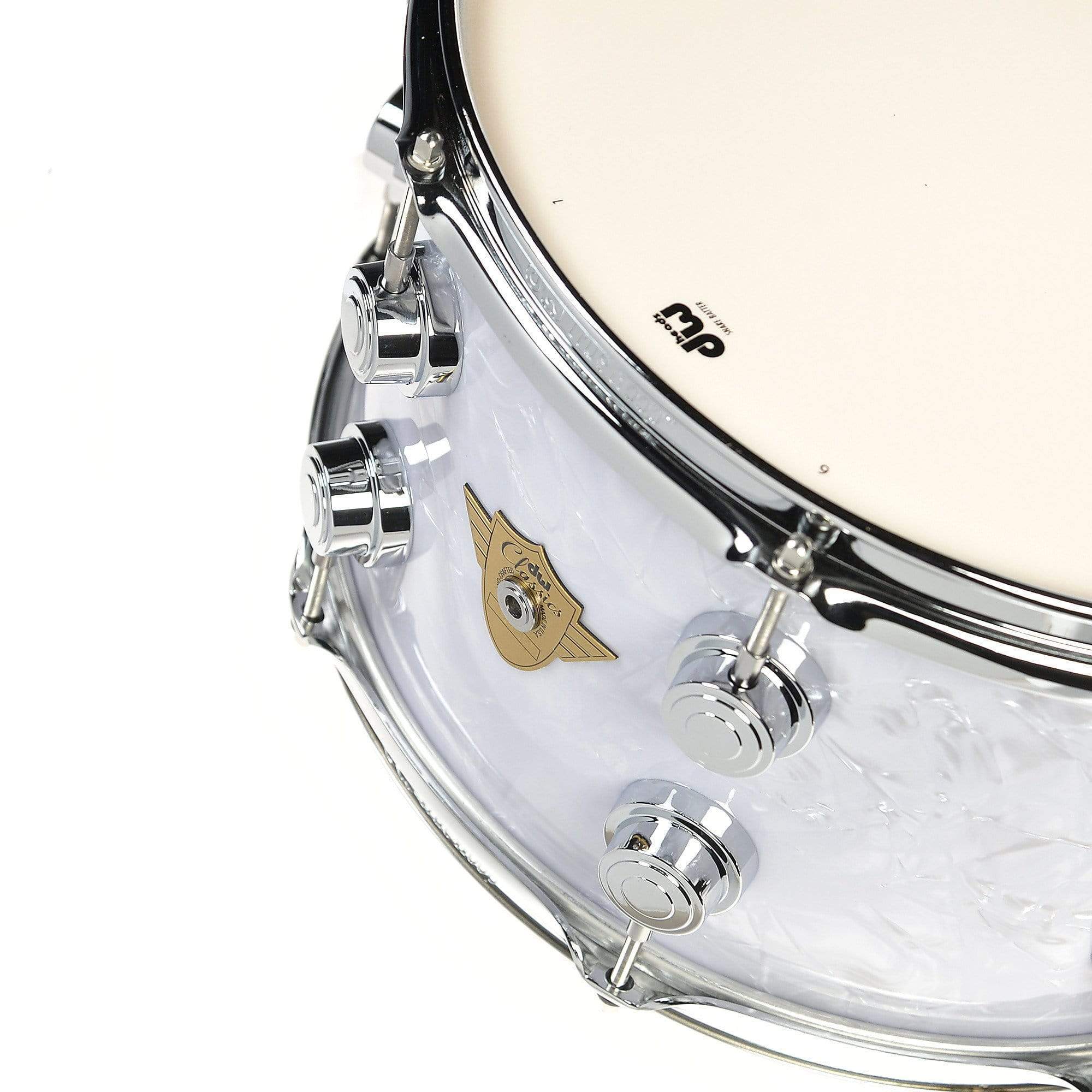 DW 8x14 Classic Series 16-Lug Snare Drum w/Mag Throw & 3 Point Butt Plate Classic Marine Drums and Percussion / Acoustic Drums / Snare