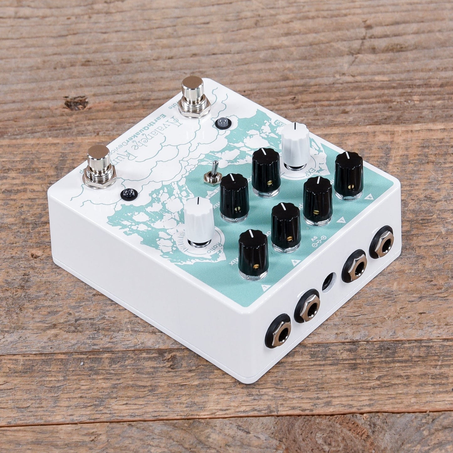 Earthquaker Devices Avalanche Run v2 Stereo Delay & Reverb White & Mint Effects and Pedals / Delay