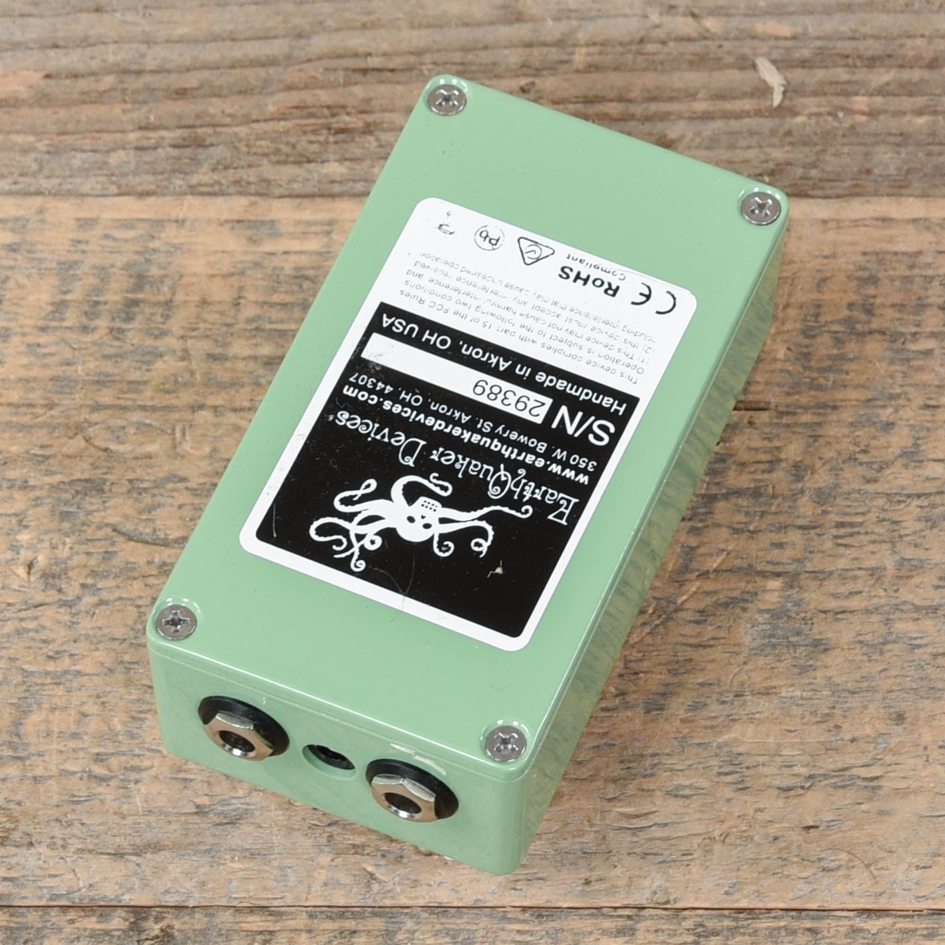 green delay pedal Earthquaker Devices Dispatch Master V3 Delay & Reverb Pedal Pastel Green