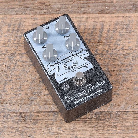 Earthquaker Devices Dispatch Master v3 Digital Delay & Reverb Silver Hammertone & Pastel Blue Effects and Pedals / Delay