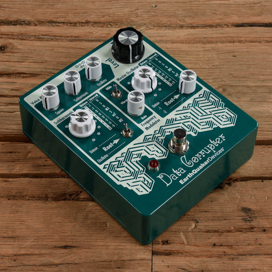 Earthquaker Devices Data Corrupter Modulated Monophonic Harmonizing PPL Effects and Pedals / Fuzz