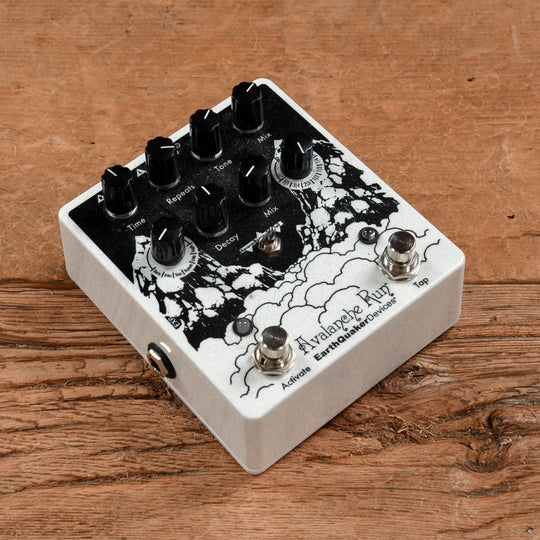 Earthquaker Devices Avalanche Run Stereo Reverb & Delay with Tap Tempo V2 Effects and Pedals / Reverb