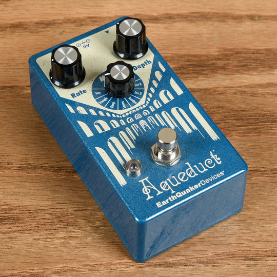 Earthquaker Devices Aqueduct Vibrato Effects and Pedals / Tremolo and Vibrato