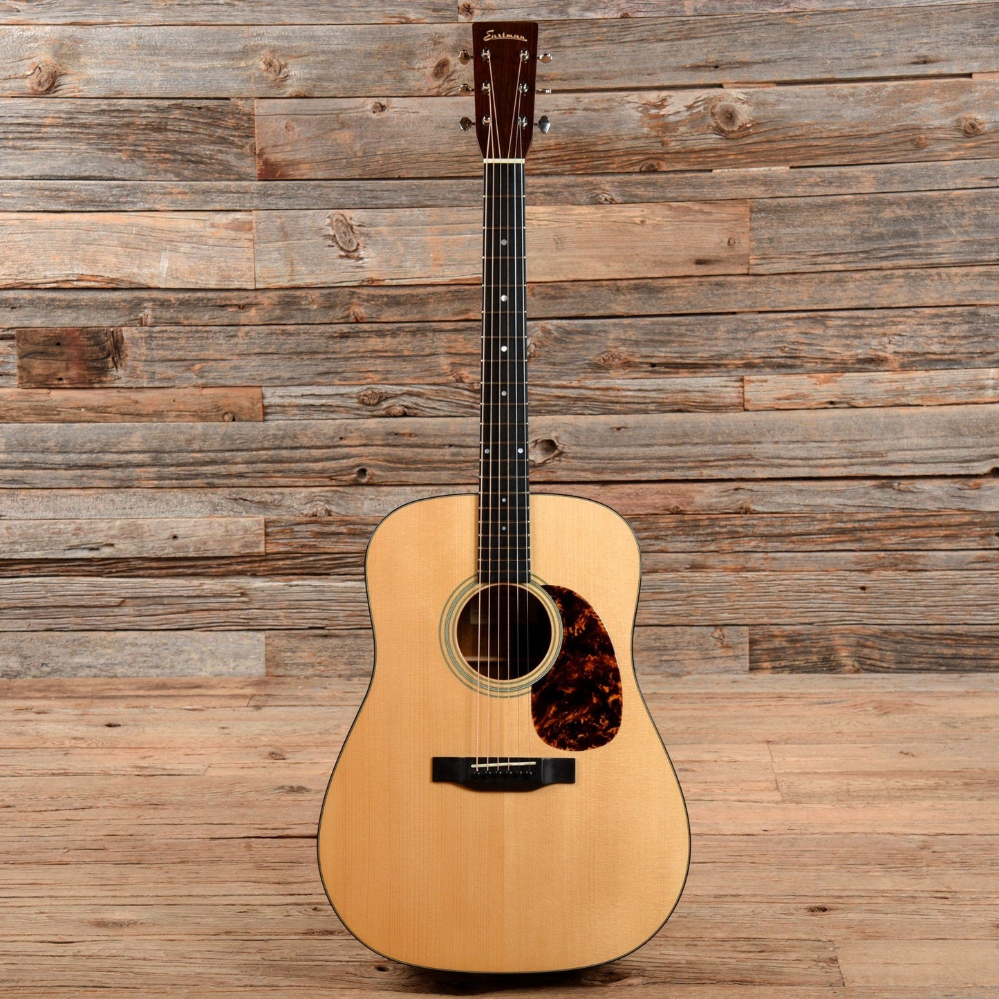Eastman E10D Natural Acoustic Guitars / Dreadnought