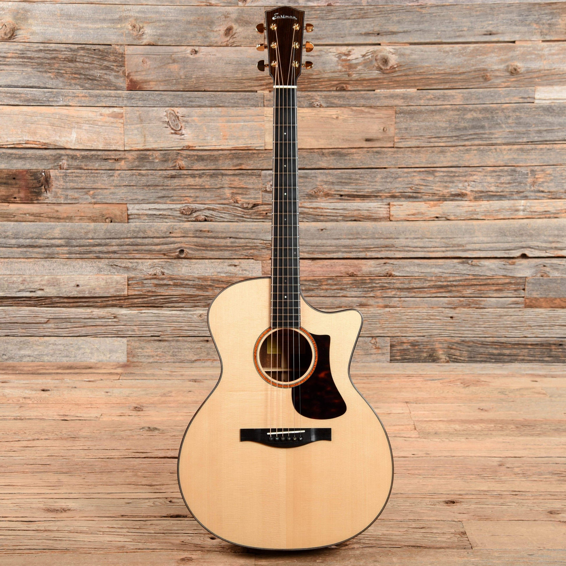 Eastman AC522CE Natural Acoustic Guitars / OM and Auditorium