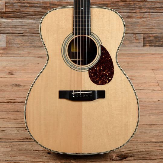 Eastman E20OM Natural Acoustic Guitars / OM and Auditorium