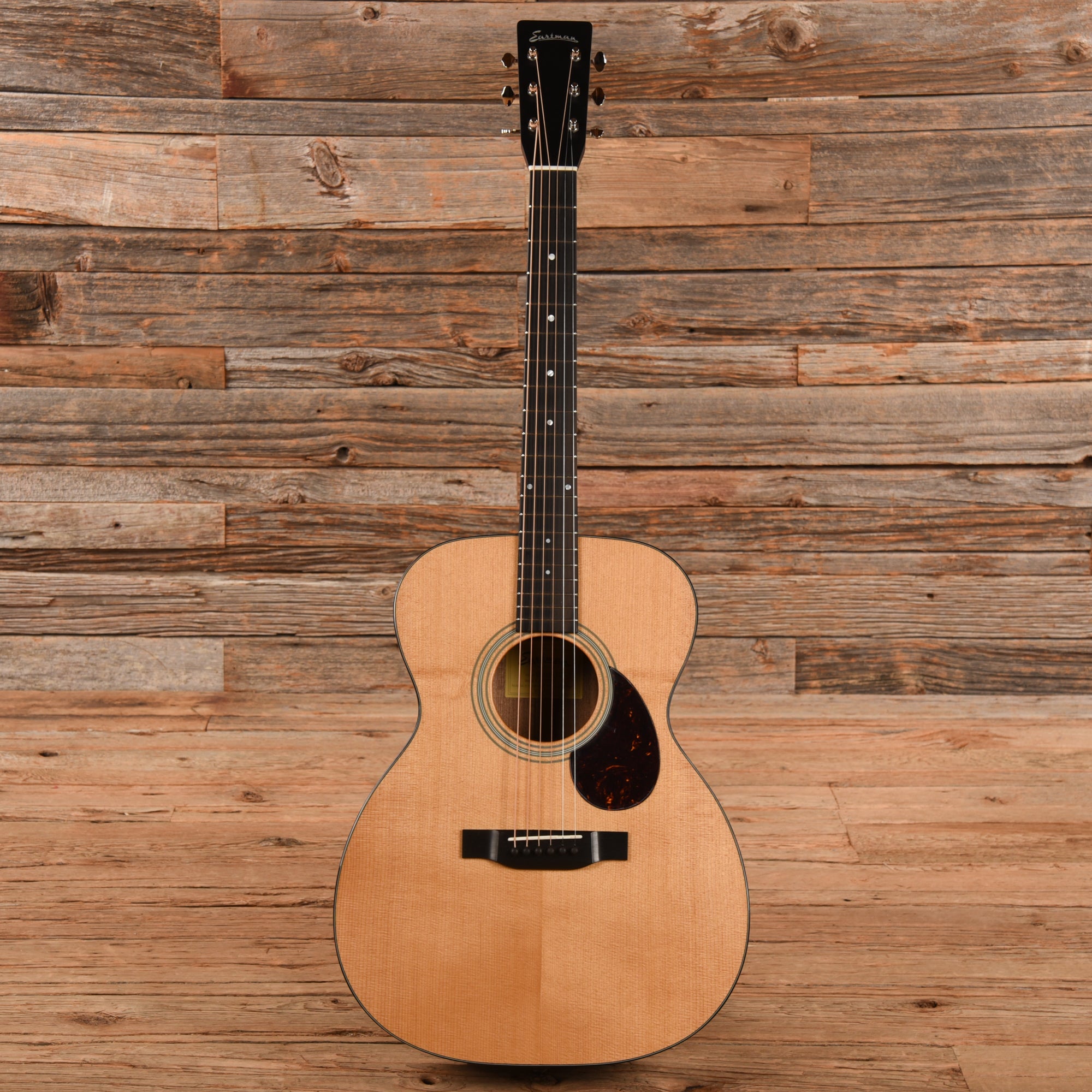 Eastman E6OM-TC Natural 2022 Acoustic Guitars / OM and Auditorium