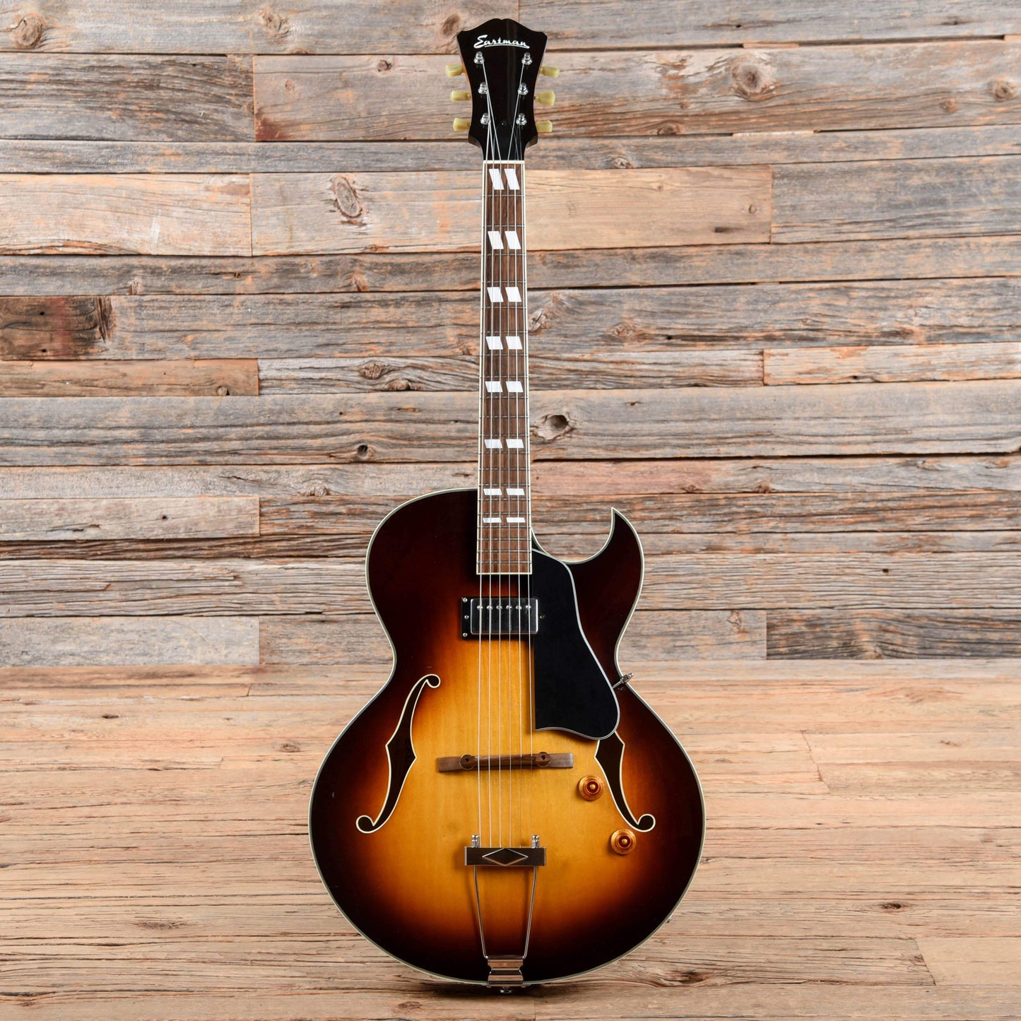 Eastman AR371CE-SB Sunburst Electric Guitars / Hollow Body