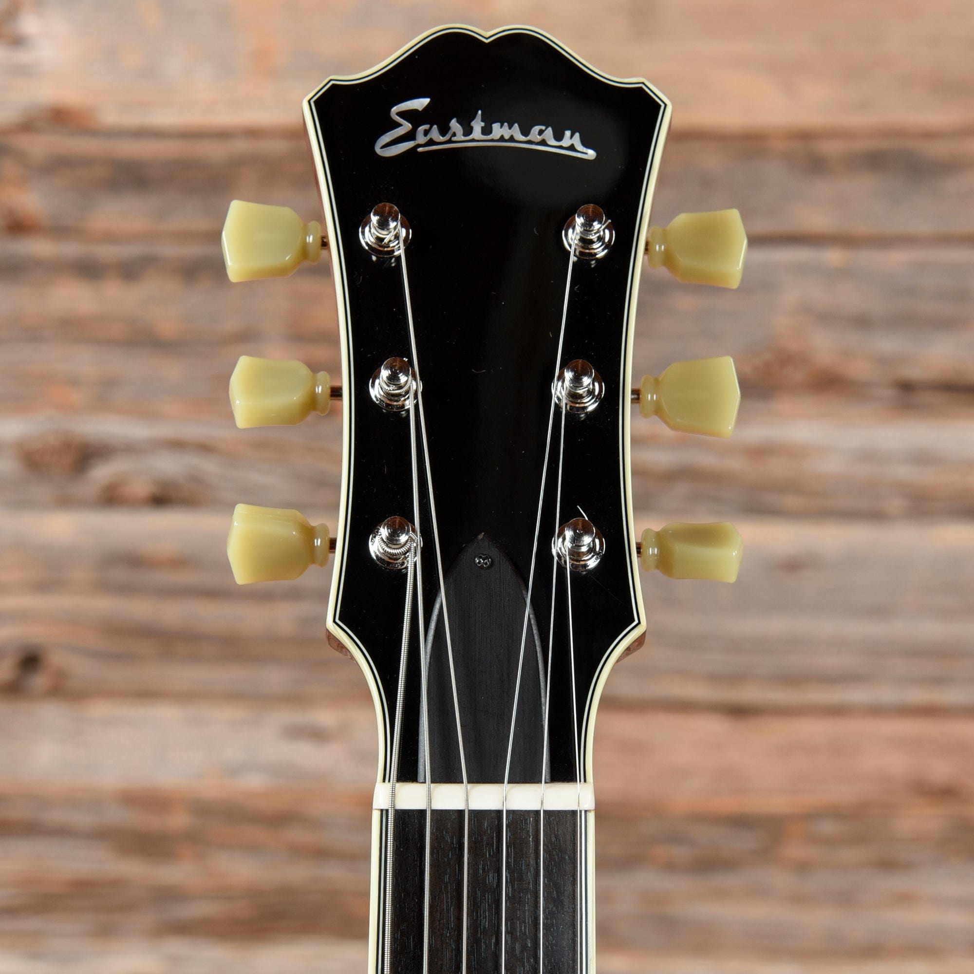 Eastman T484 Classic 2019 Electric Guitars / Semi-Hollow