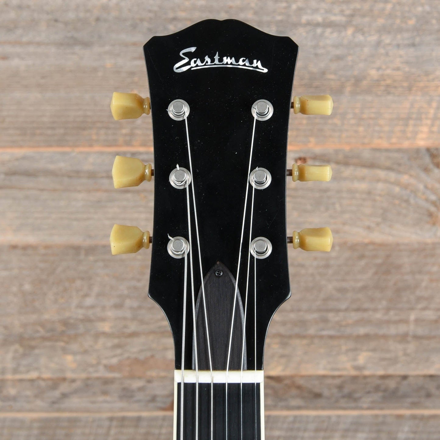 Eastman SB56/n Goldtop Vintage Nitro w/Lollar Pickups Electric Guitars / Solid Body