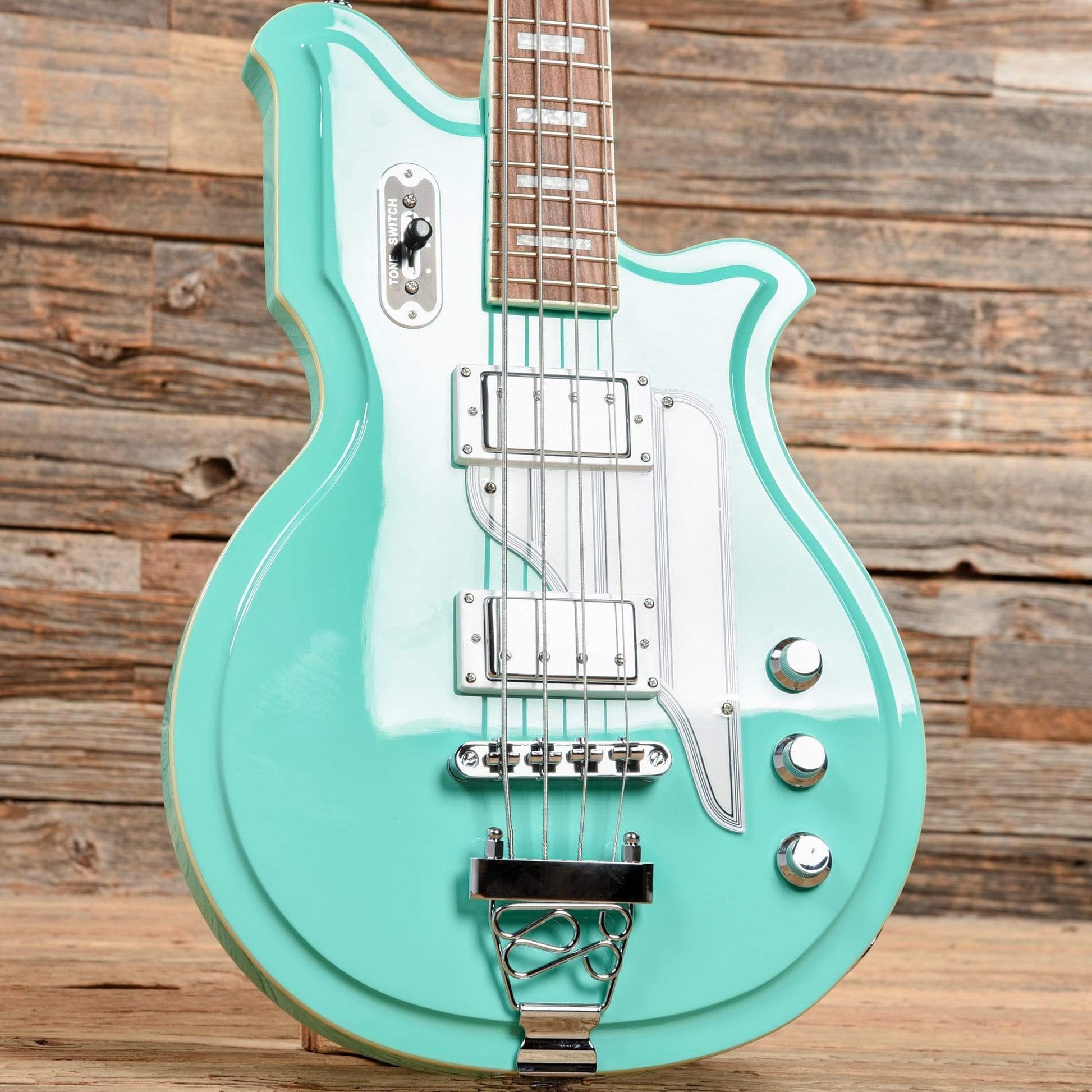 Eastwood Airline Map Bass Bass Guitars / Short Scale