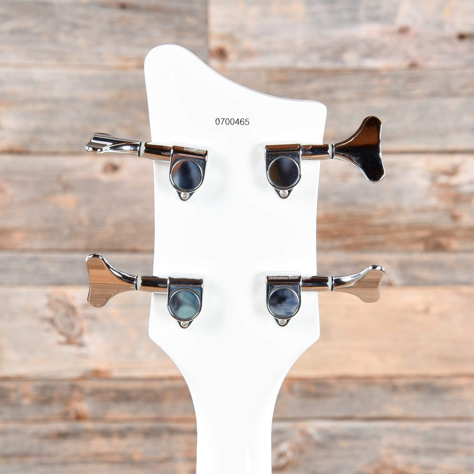 Eastwood Airline Map Bass White Bass Guitars / Short Scale
