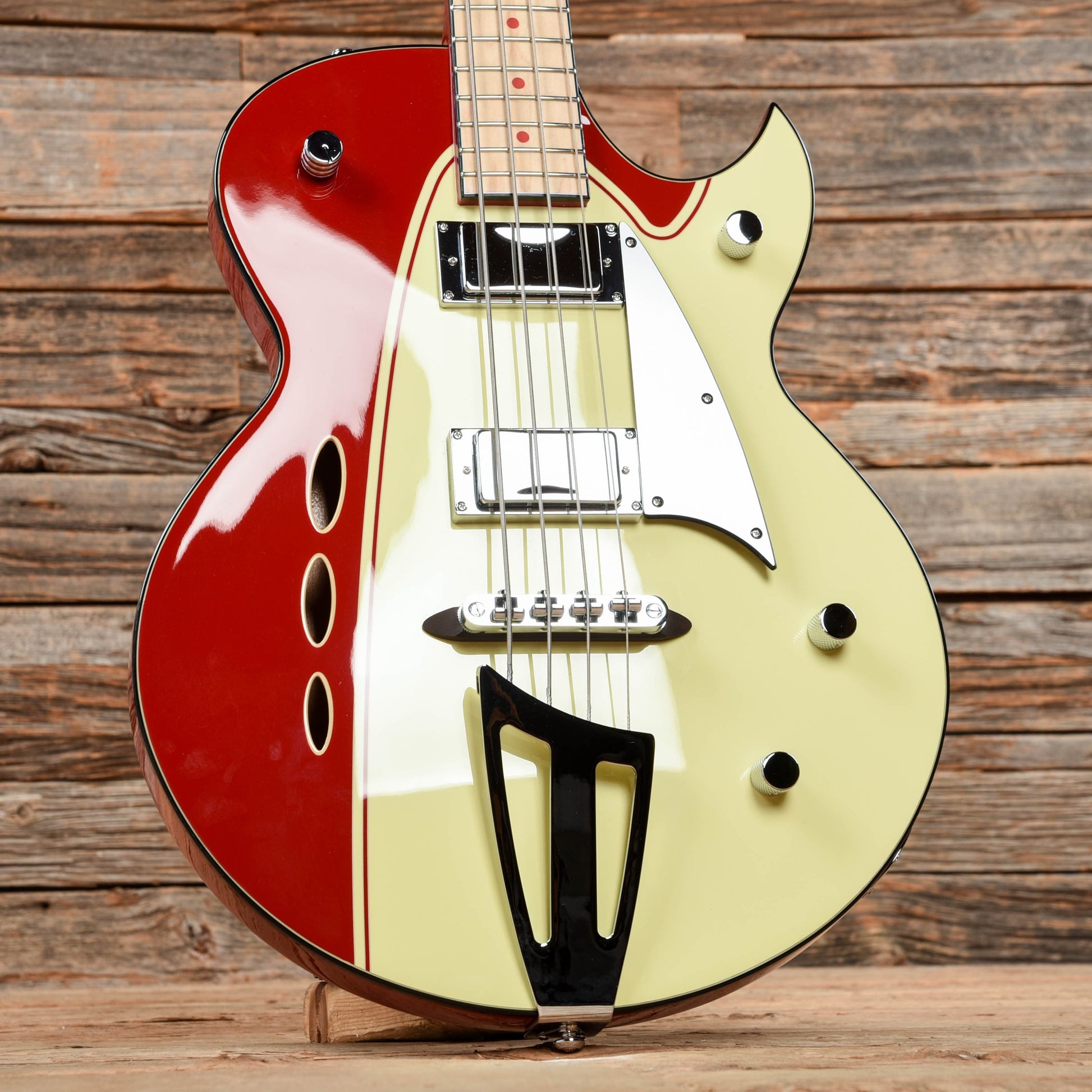 Eastwood Backlund Rockerbox Bass Bass Guitars / Short Scale