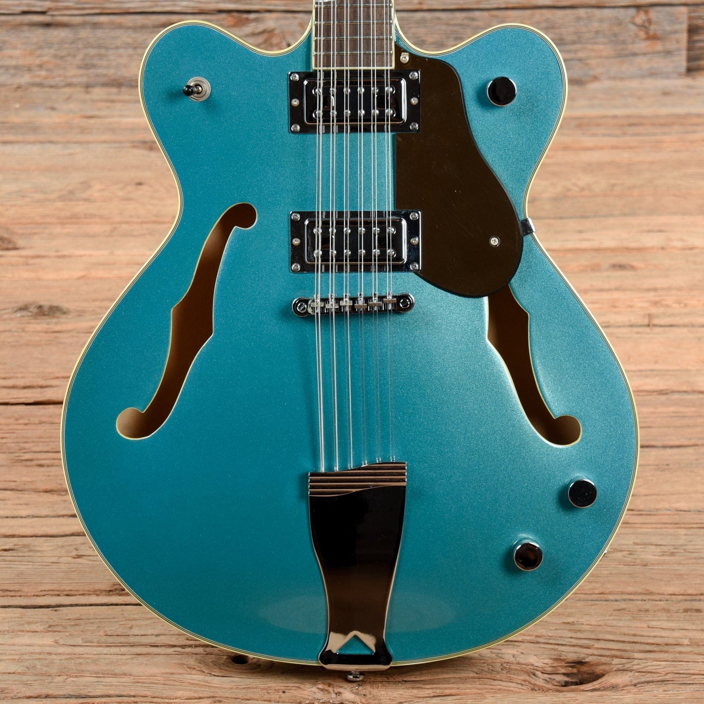 Eastwood Classic 12 Electric Guitars / Semi-Hollow