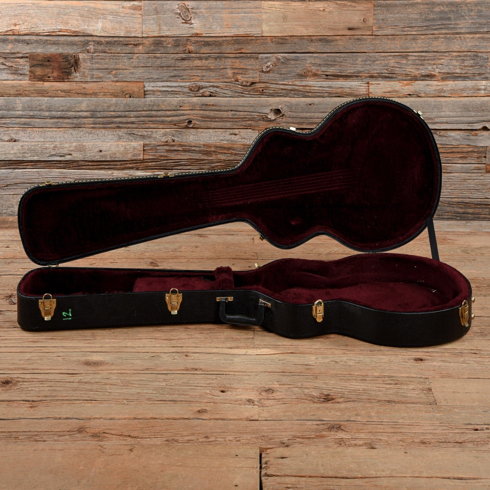 Eastwood Classic 12 Electric Guitars / Semi-Hollow