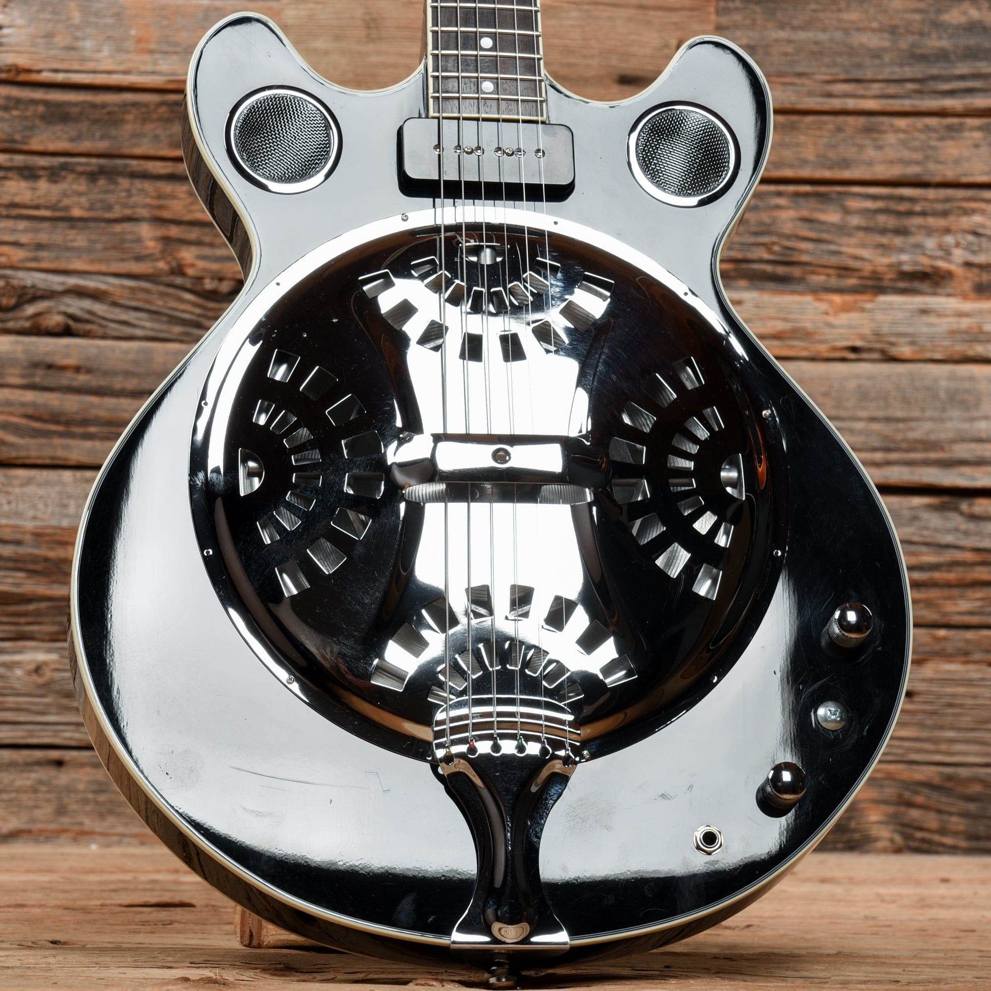 Eastwood Delta 6 Black – Chicago Music Exchange