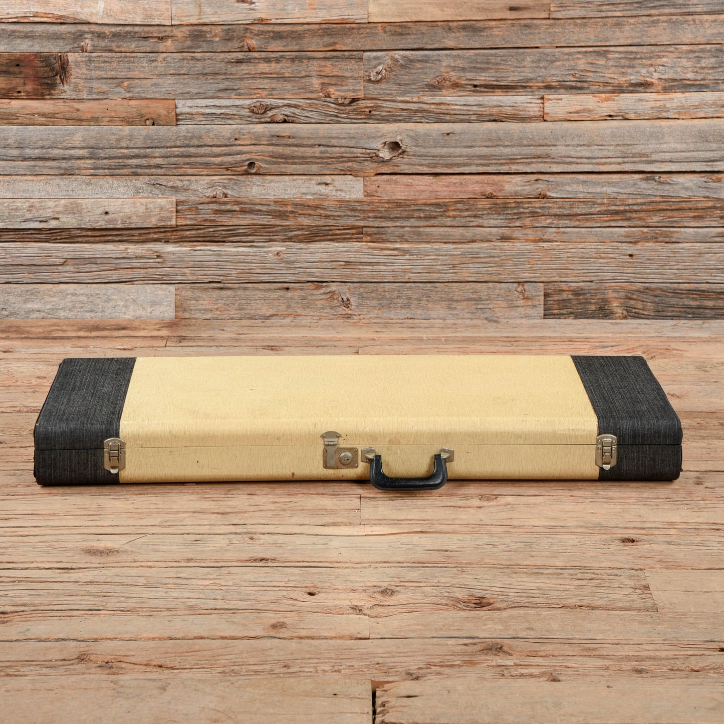 EKO 500 V3 Red Sparkle 1960s Electric Guitars / Solid Body