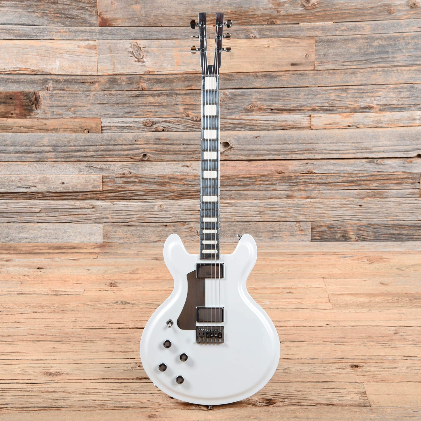 Electrical Guitar Company EGC1000A White LEFTY Electric Guitars / Semi-Hollow