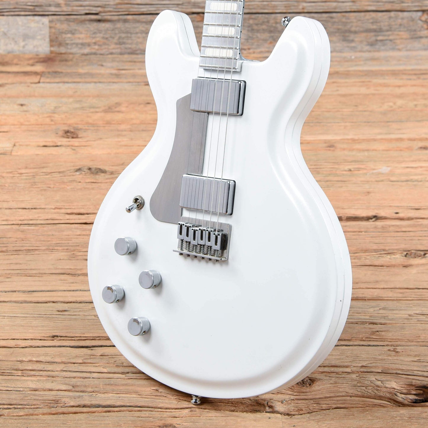 Electrical Guitar Company EGC1000A White LEFTY Electric Guitars / Semi-Hollow