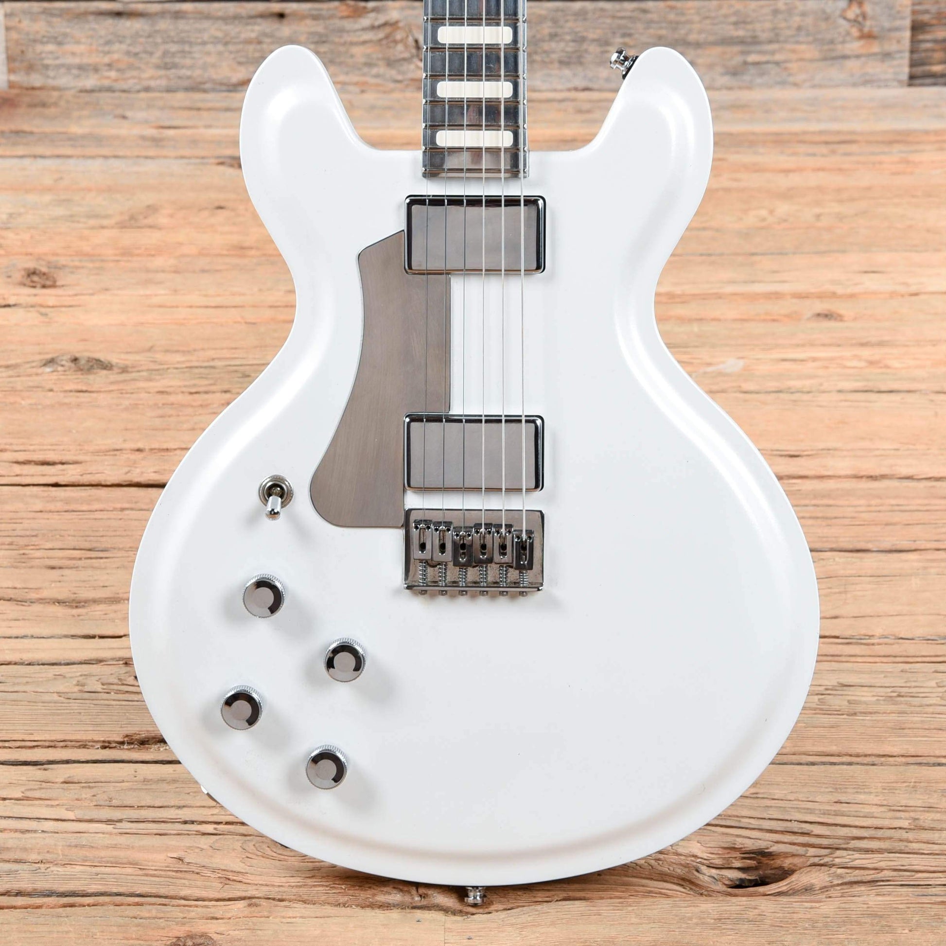 Electrical Guitar Company EGC1000A White LEFTY Electric Guitars / Semi-Hollow