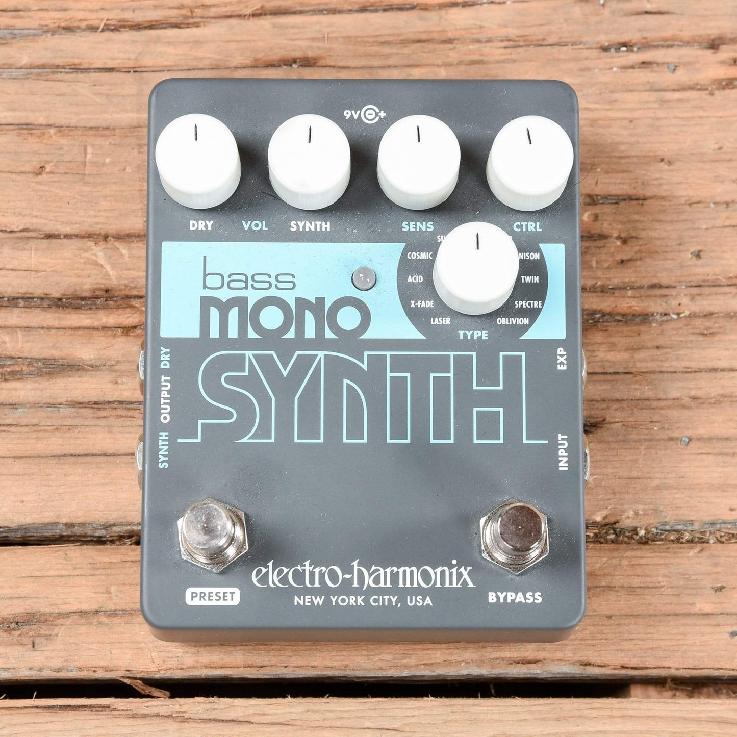 Electro-Harmonix Bass Mono Synth Effects and Pedals / Bass Pedals