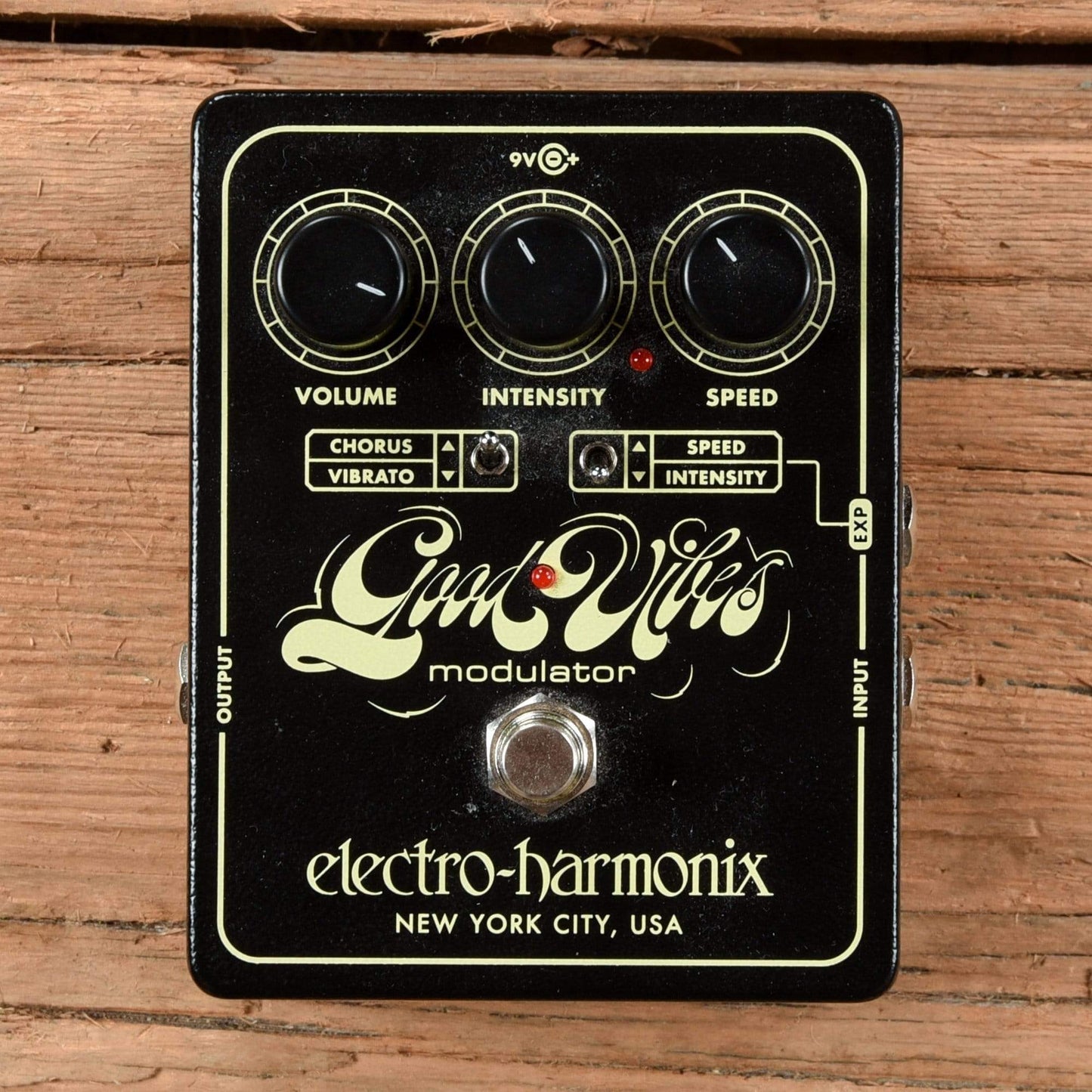 Electro-Harmonix Good Vibes Analog Modulator Pedal Effects and Pedals / Chorus and Vibrato