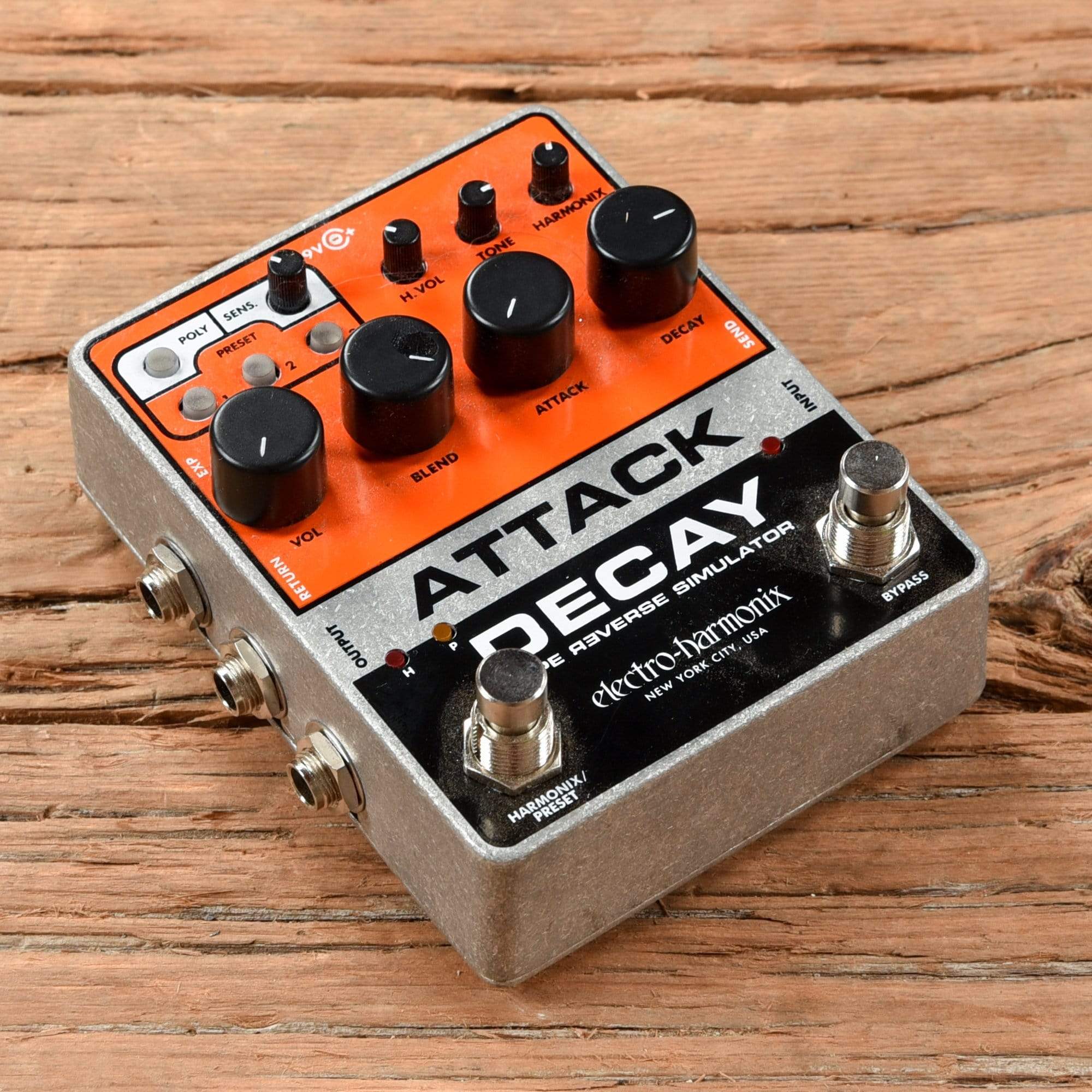 Electro-Harmonix Attack Decay Reverse Tape Simulator – Chicago