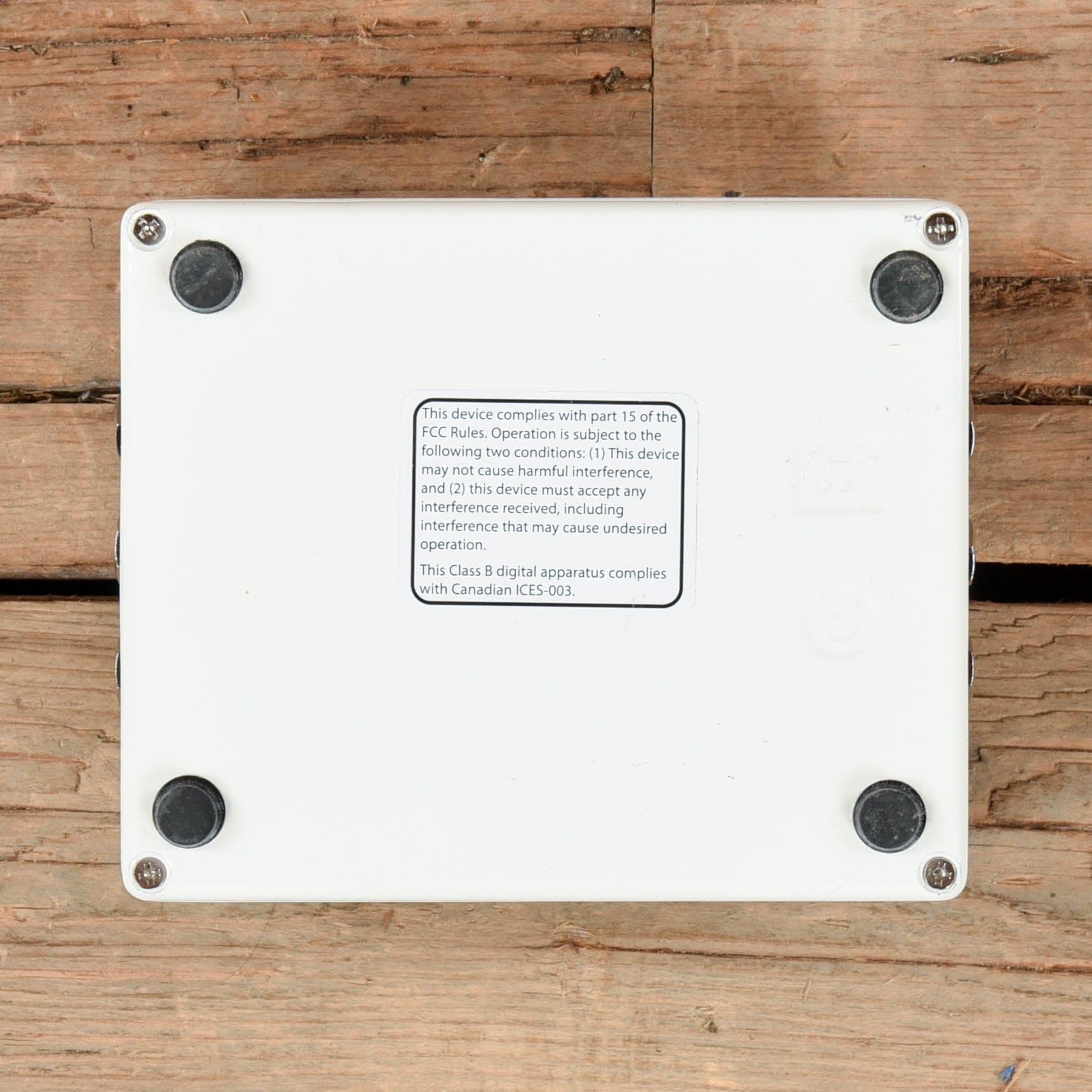 Electro-Harmonix Deluxe Memory Man 1100-TT Analog Delay Pedal w/ Tap Tempo Effects and Pedals / Delay