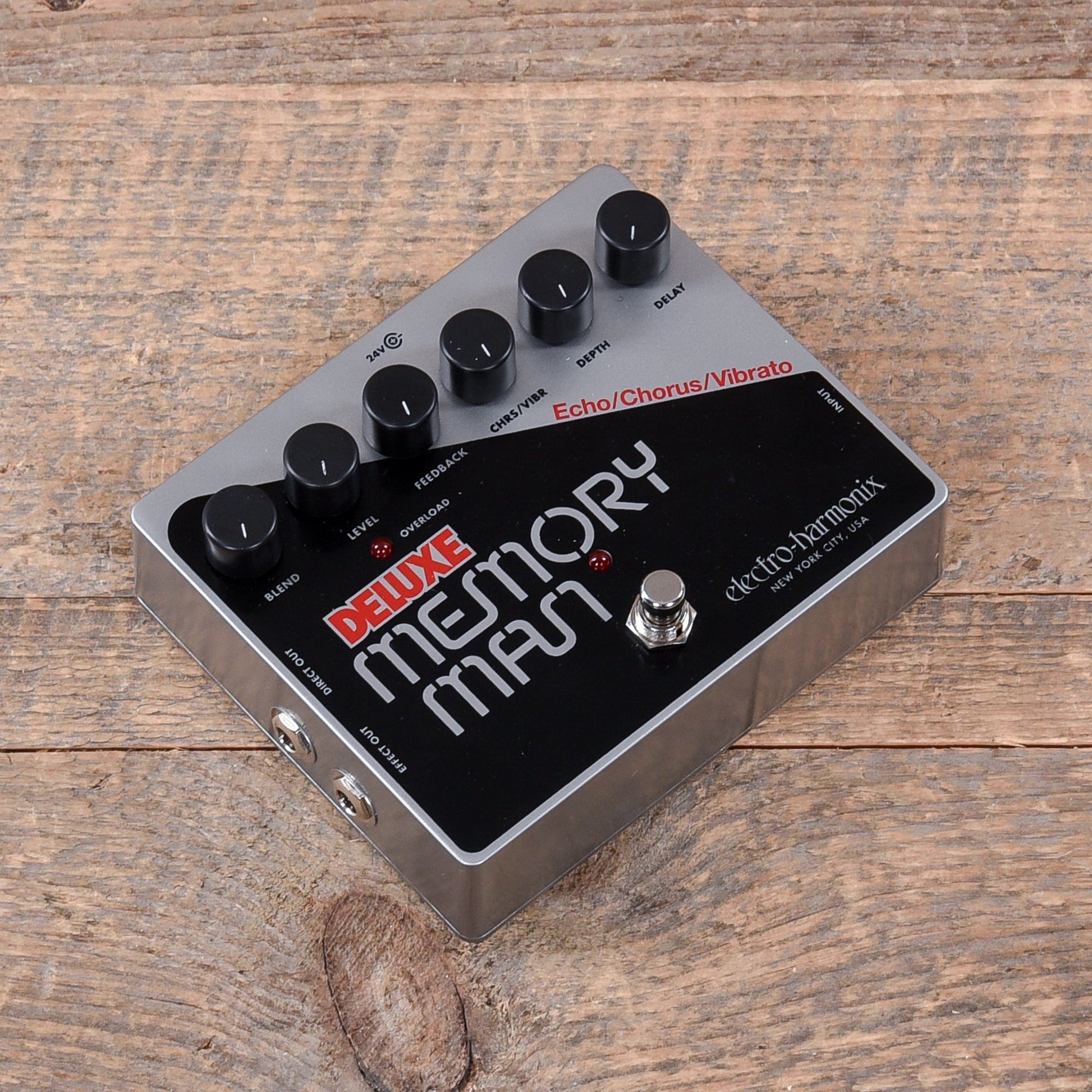 Electro-Harmonix Deluxe Memory Man Effects and Pedals / Delay