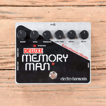 Electro-Harmonix Deluxe Memory Man Effects and Pedals / Delay