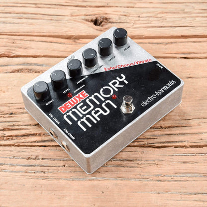 Electro-Harmonix Deluxe Memory Man Effects and Pedals / Delay