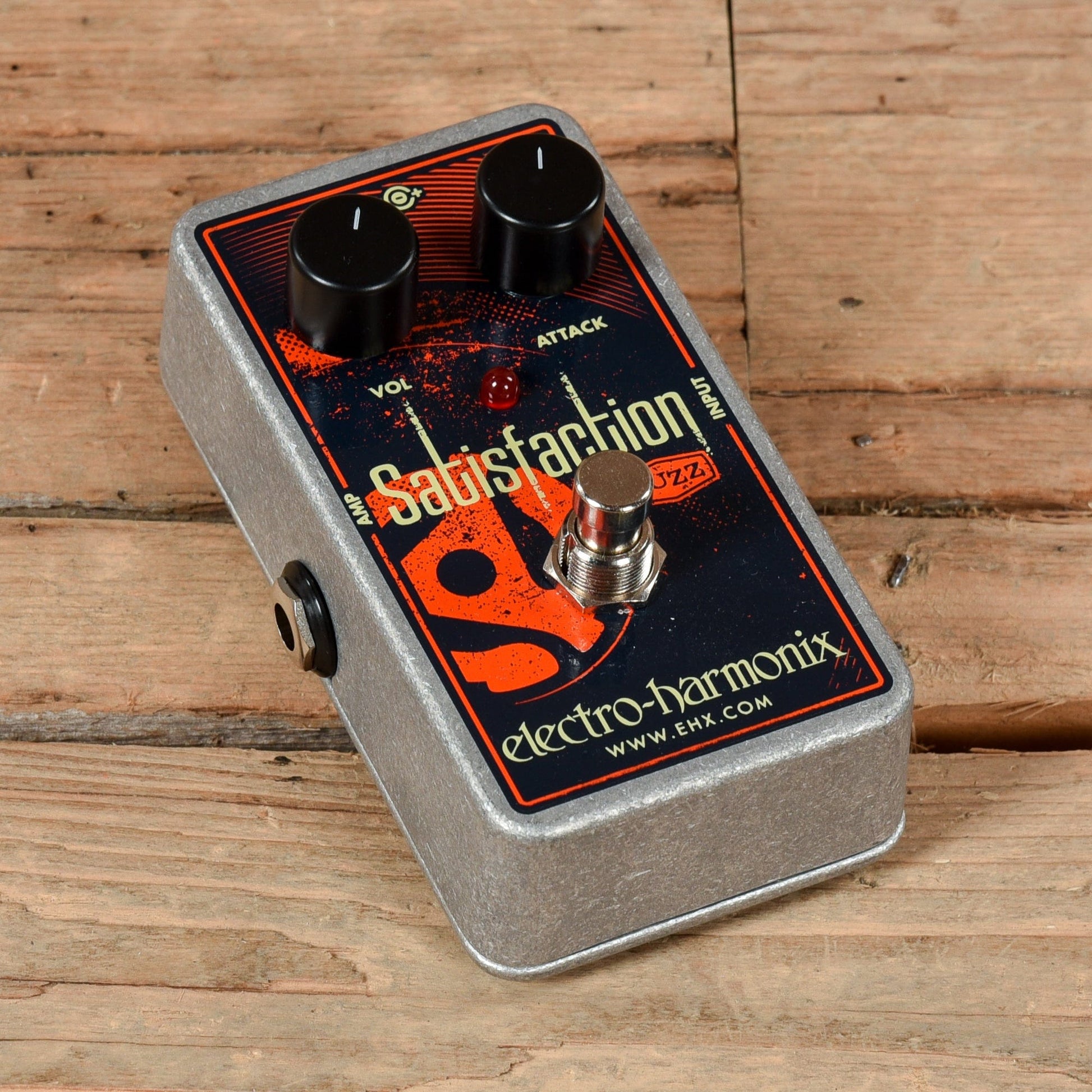 Electro-Harmonix Satisfaction Fuzz Effects and Pedals / Fuzz