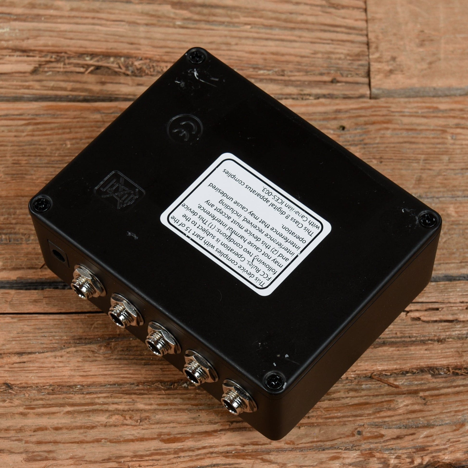 Electro-Harmonix Oceans 12 Effects and Pedals / Reverb