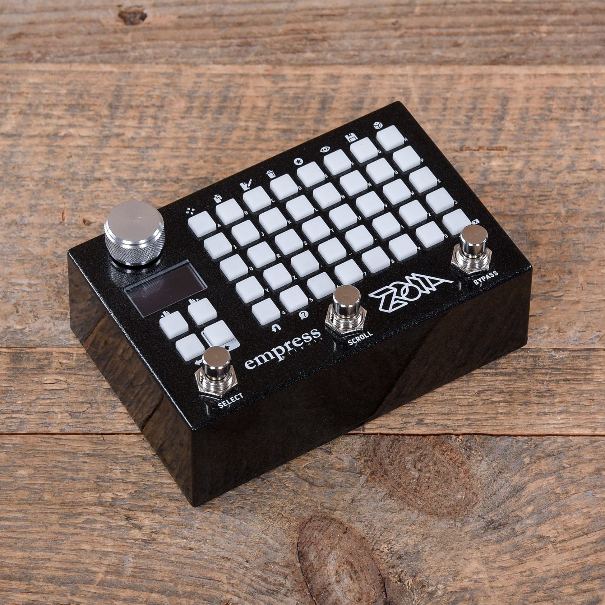 empress zoia pedal Empress Zoia Modular Synthesizer Multi-Effect Pedal – Chicago Music Exchange