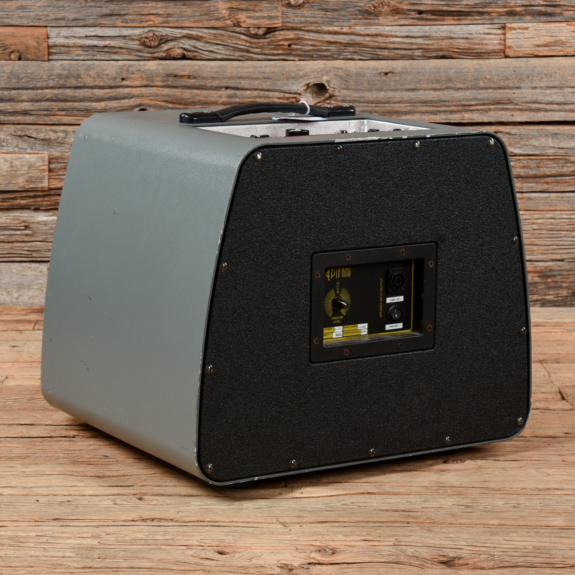 Epifani AL-112C Amps / Bass Cabinets