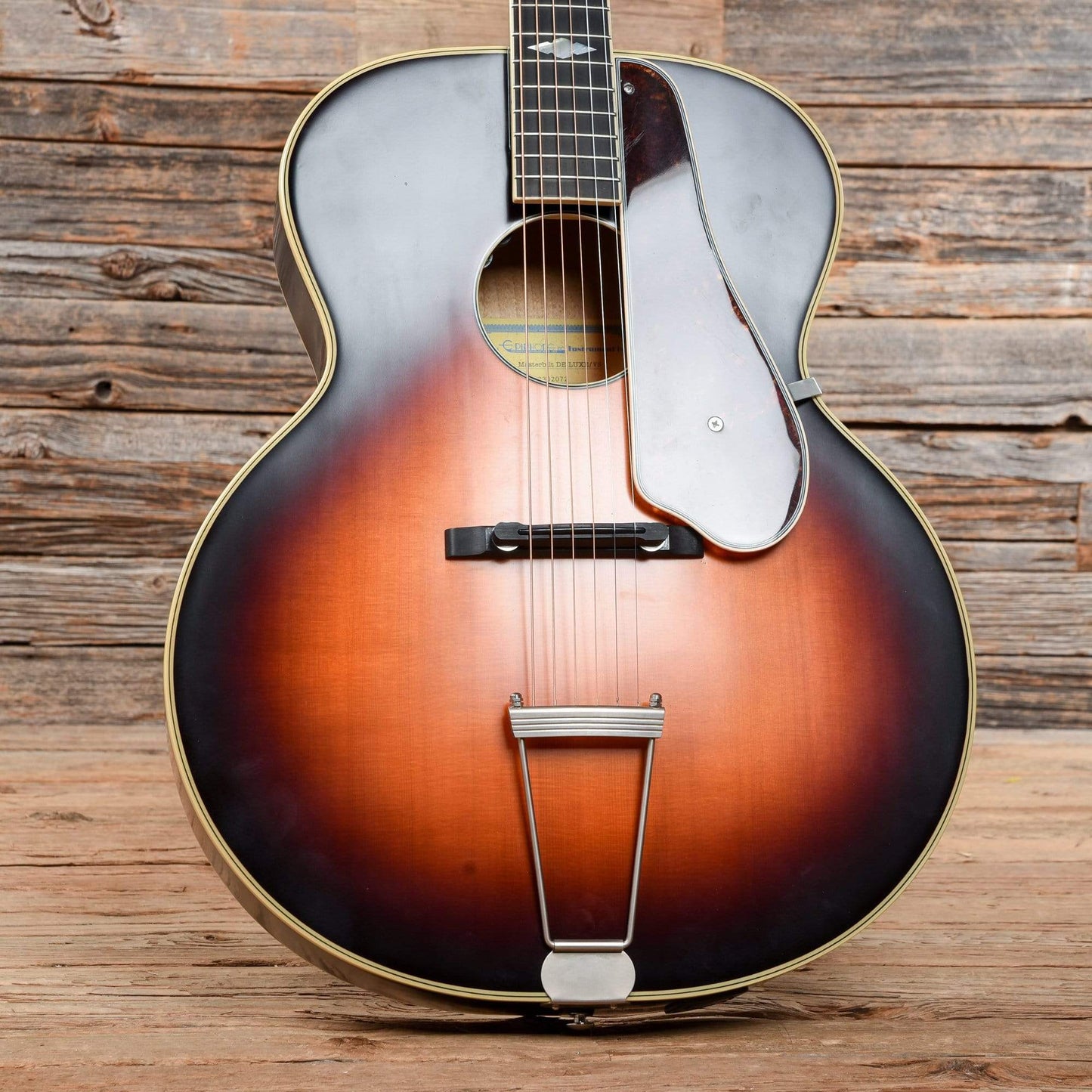 Epiphone Masterbilt Century Collection De Luxe (Round Hole) Vintage Sunburst Acoustic Guitars / Archtop